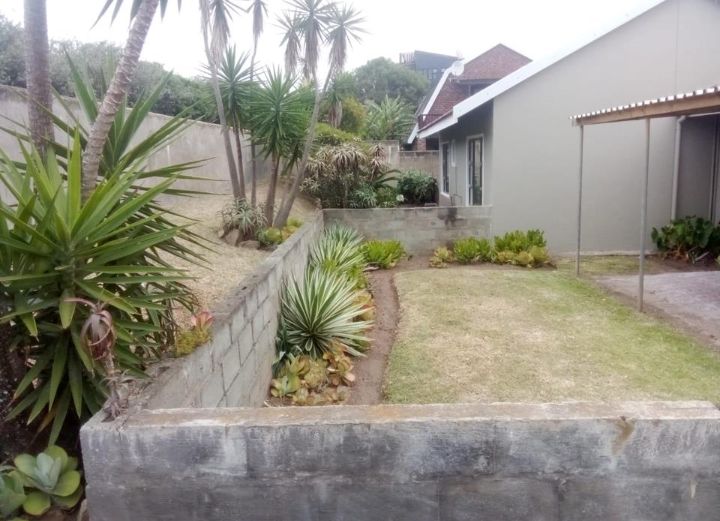 6 Bedroom Property for Sale in Kaysers Beach Eastern Cape